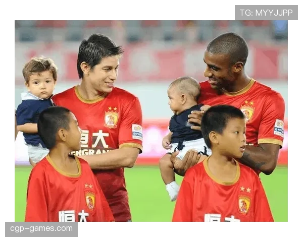 广州队夏窗引援!阿根廷前锋加盟,实力大增引球迷期待 广州队夏窗引援!阿根廷前锋加盟,实力大增引球迷期待