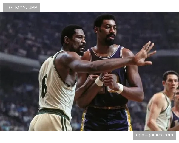 比尔·拉塞尔贴身护框压制张伯伦，冠军影响力更强